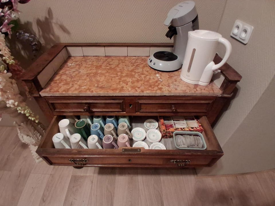 Coffee/tea facilities