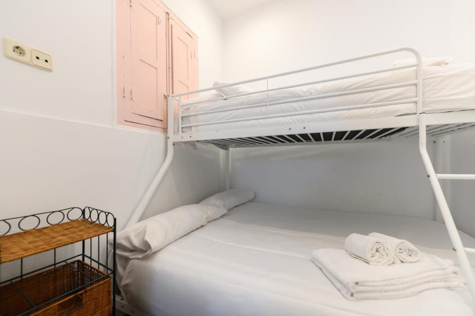JJU15503 - Dúplex con terraza en Goya, Barrio Salamanca - Alquiler temporal Apartment in Madrid