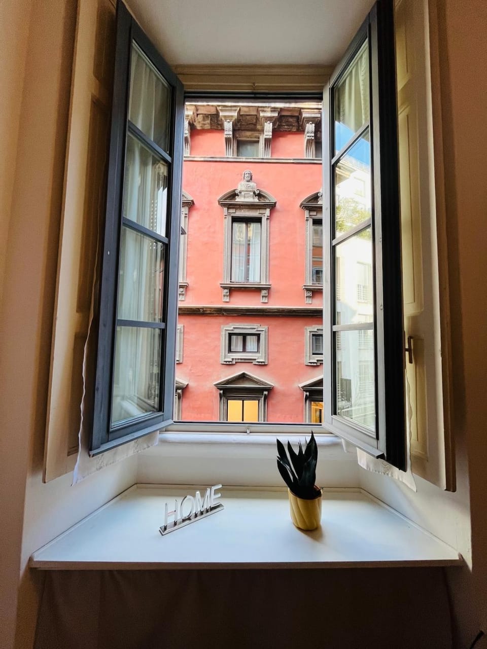 Via Lanzone 5 - VELO Apartment in Milan