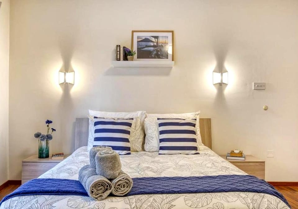 Bed, Balcony/Terrace, Bedroom