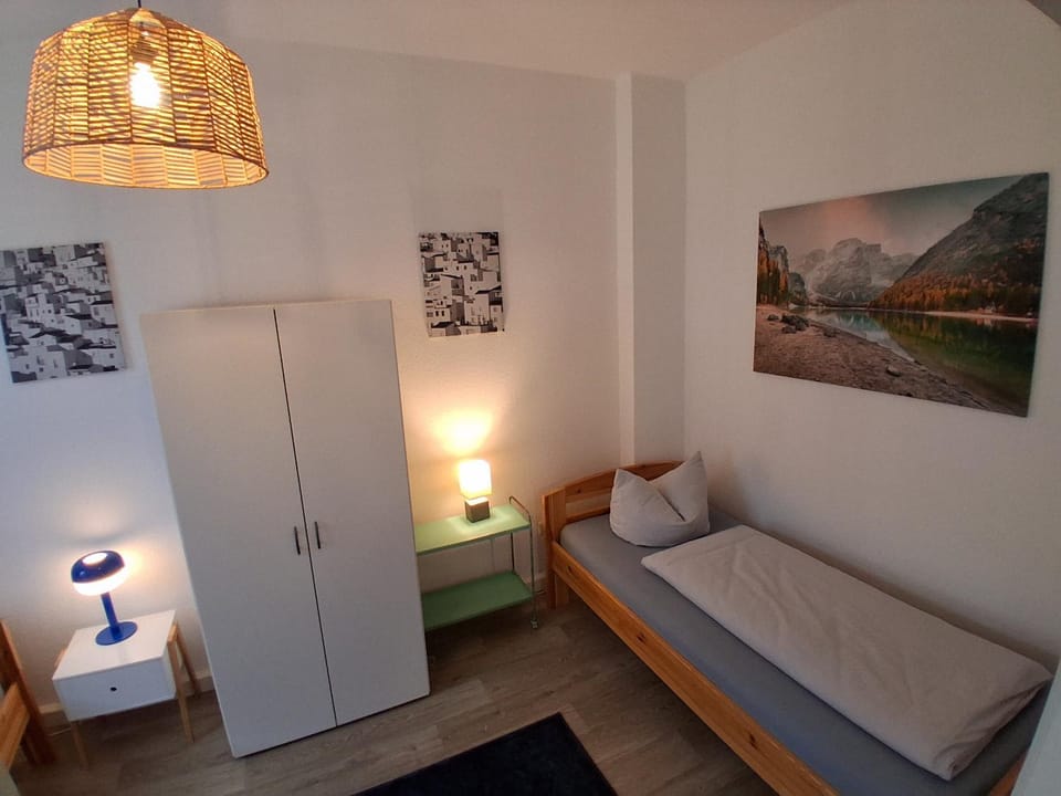 Bed, Photo of the whole room, Bedroom, wardrobe