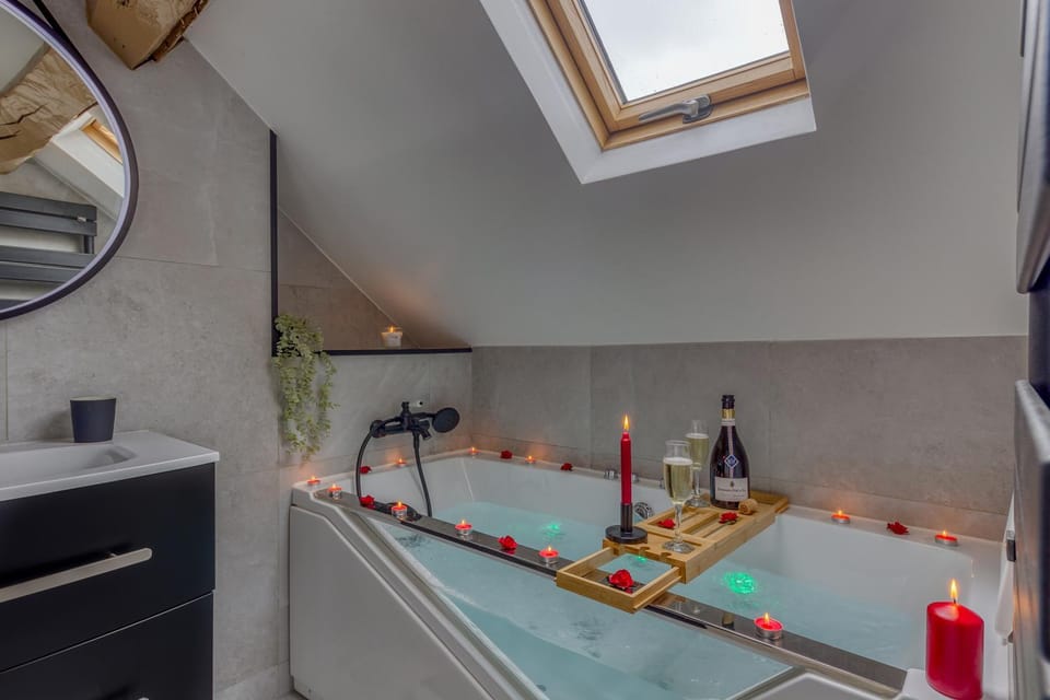 Hot Tub, Bathroom, Bath