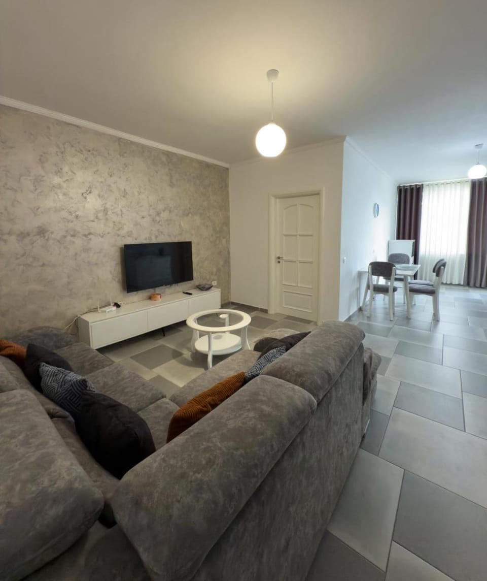 Living room, Seating area, Dining area, Evening entertainment