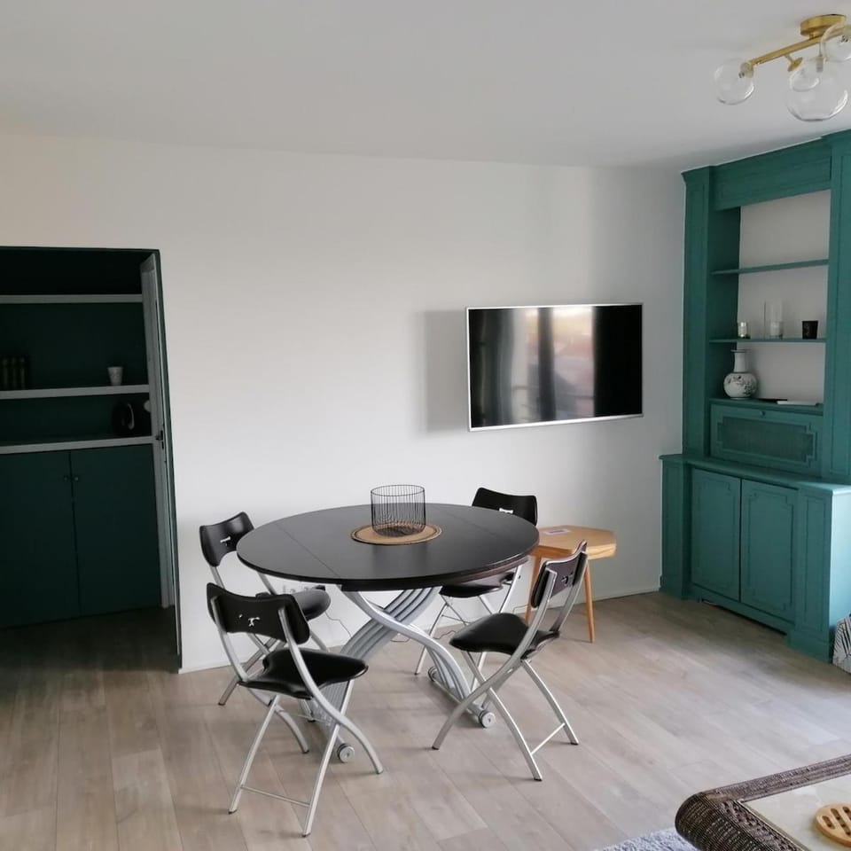 Appartement refait à neuf avec vue magnifique sur la citadelle et la vieille ville Apartment in Besançon