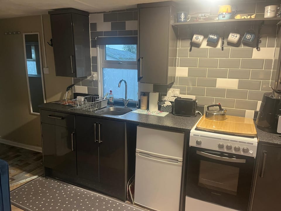 The Snug - All Seasons Chalet Breaks Chalet in Leysdown-on-Sea