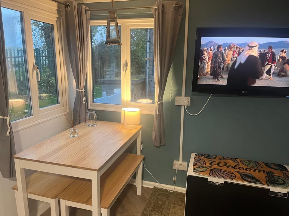 The Snug - All Seasons Chalet Breaks Chalet in Leysdown-on-Sea