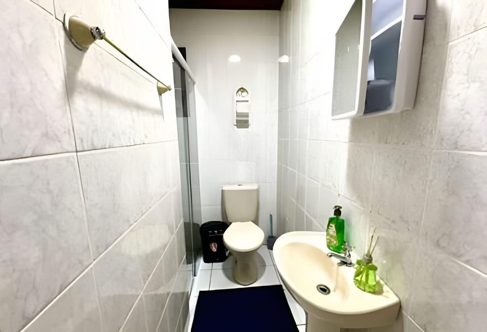 Toilet, Bathroom