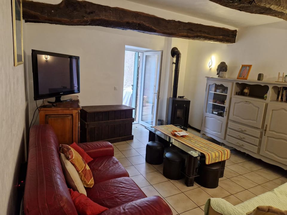 TV and multimedia, Seating area
