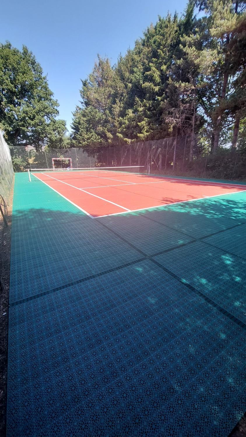 Tennis court