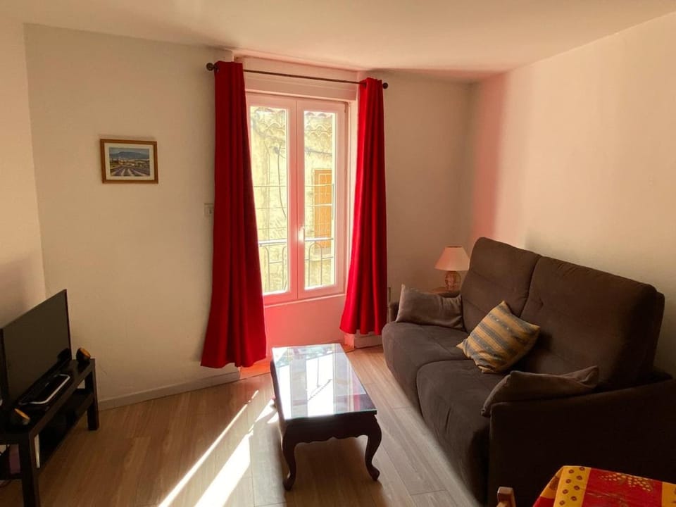 In the heart of the historic center of Valréas Apartment in Haguenau