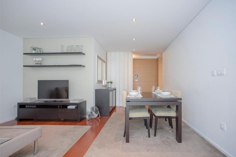 Balcony Dragao View with Parking by Liiiving Apartment in Porto