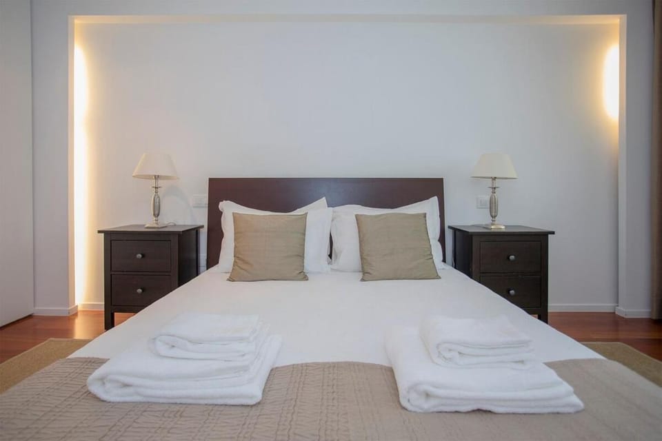Balcony Dragao View with Parking by Liiiving Apartment in Porto
