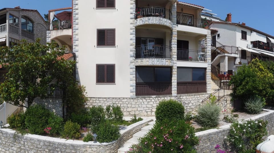 Lady M in Rabac - Istrien Bed and Breakfast in Istria County