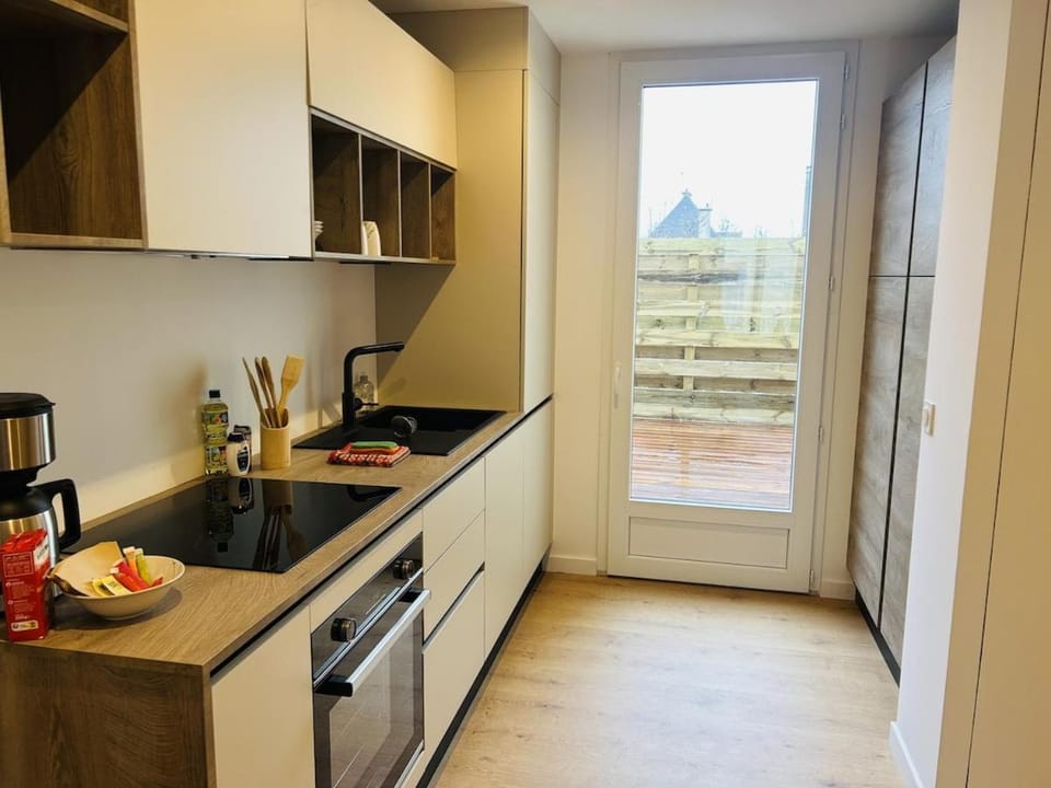 Beau T2 avec terrasse lumineuse, quartier Merville Apartment in Lorient