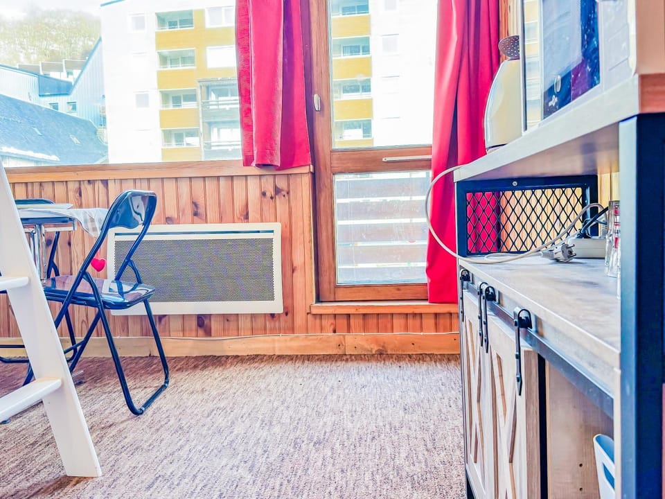 Studio cosy à Super Besse Vue lac proche pistes Apartment in Besse-et-Saint-Anastaise