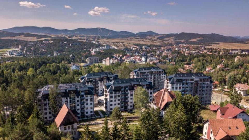 Property building, Bird's eye view