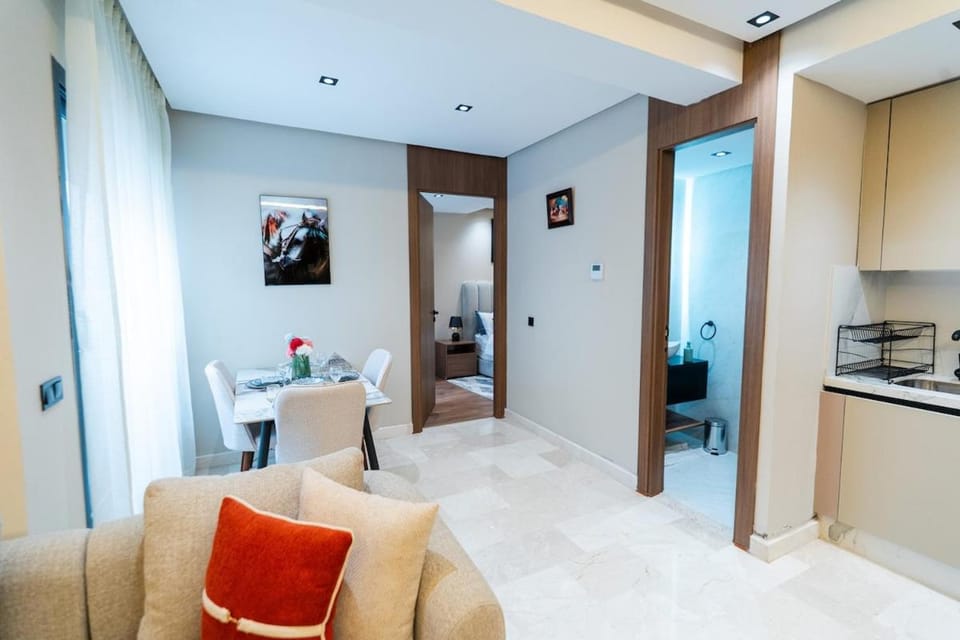 Elegant Studio at 2 Mars Modern, Quiet Convenient Apartment in Casablanca