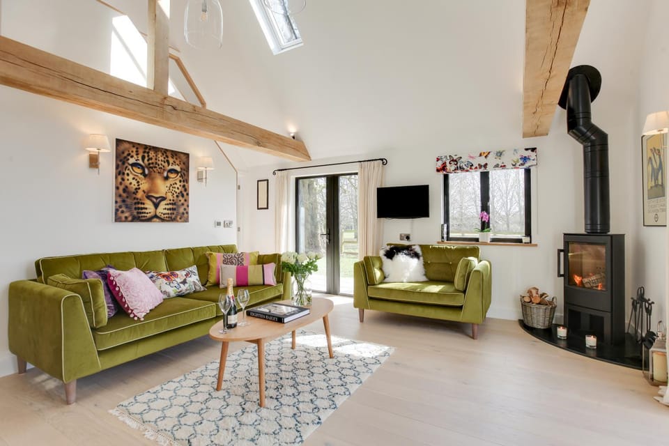 Communal lounge/ TV room, Living room, Evening entertainment