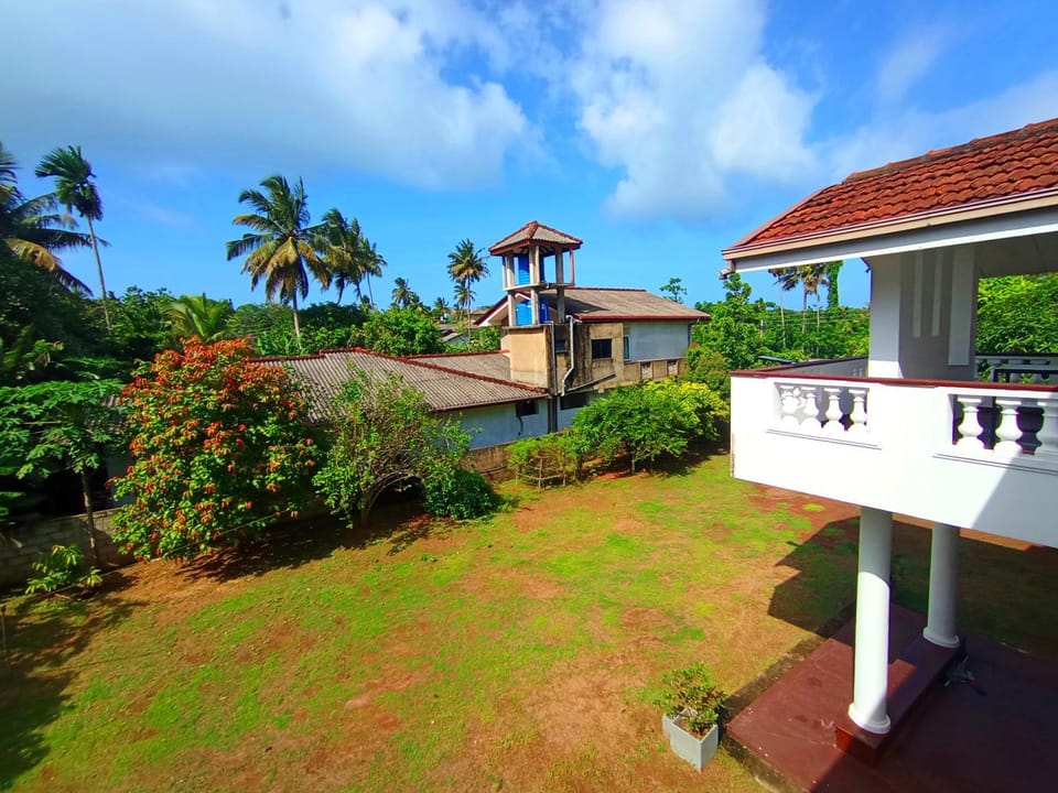 Vivyaana House Hotel in Kamburugamuwa