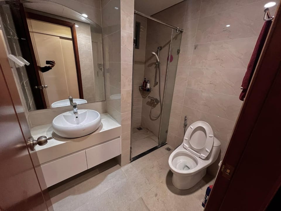Căn hộ 3 ngủ Park 2 - Times City Apartment in Laos
