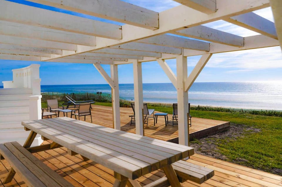 Patio, Dining area