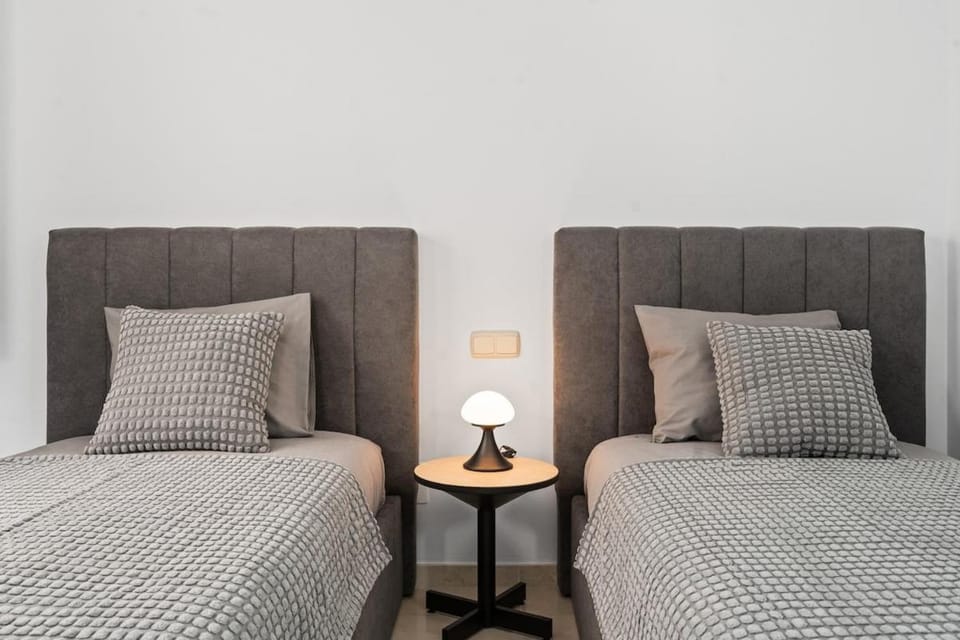 Stylish 2-Bedroom Apartment in Alcazaba Lagoon RDR529 Apartment in Costa del Sol