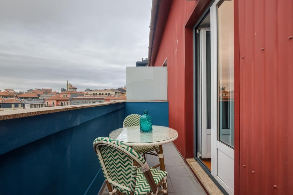 Duque 3 Luxury Apartment Downtown Porto near Metro Apartment in Porto
