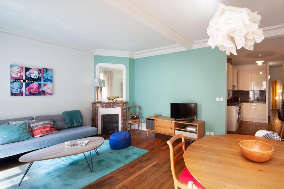 Appartement familial proche de la Tour Eiffel Apartment in Paris
