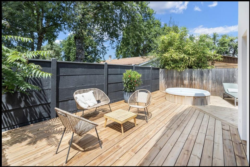 Patio, Garden, Garden, Hot Tub, Solarium, Balcony/Terrace, Spa and wellness centre/facilities, Garden view, Swimming pool