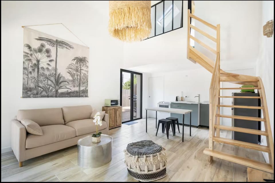 Living room, Dining area, kitchen, air conditioner