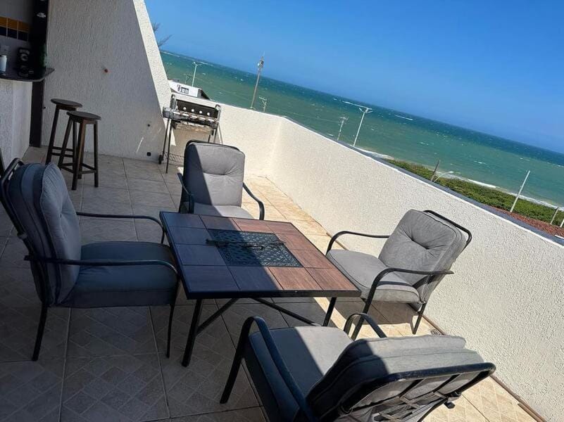 Natural landscape, View (from property/room), Balcony/Terrace, Dining area, Beach, Sea view, sunbed