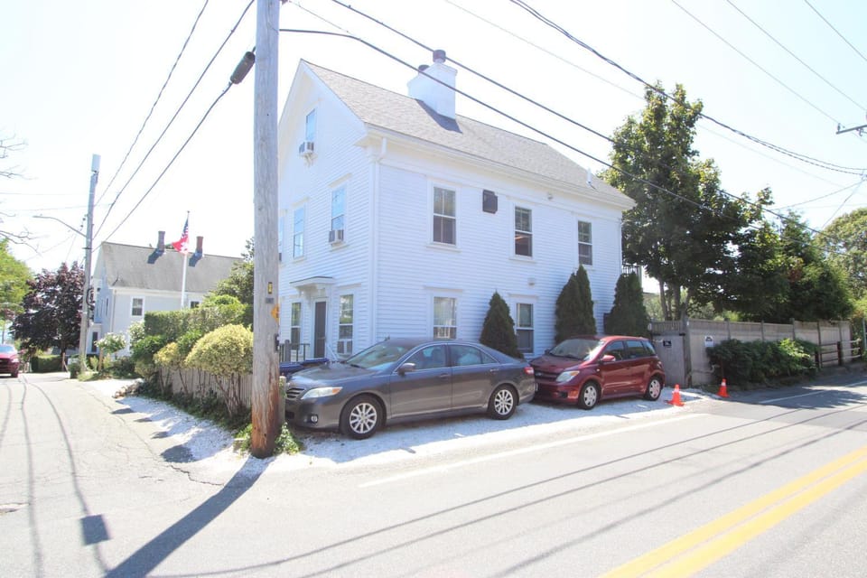 High Tide Lower Level House in Provincetown