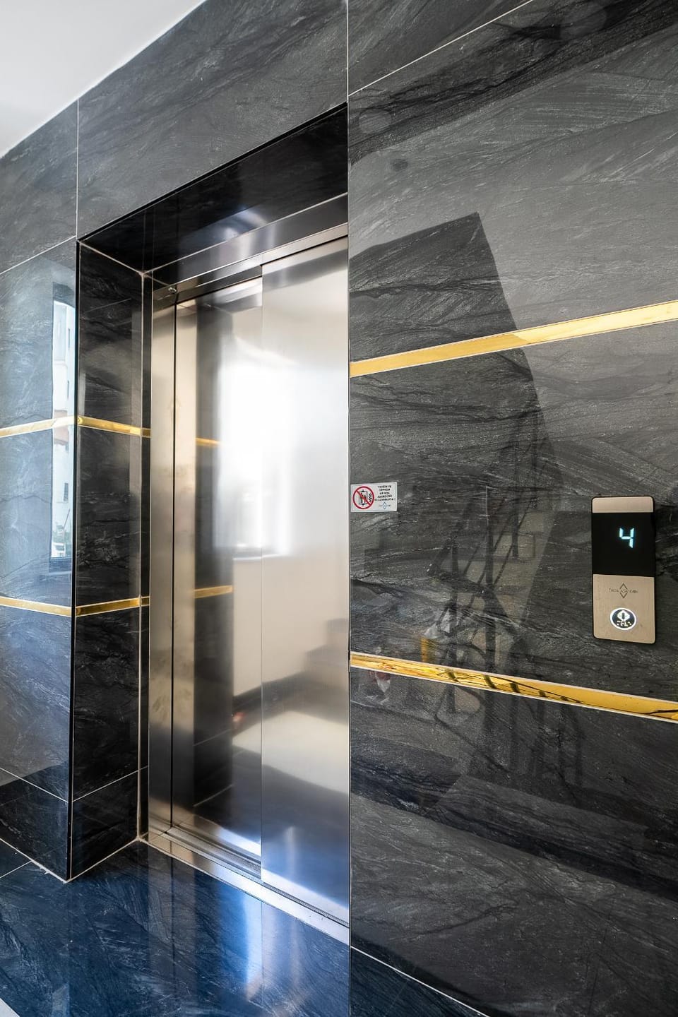 elevator