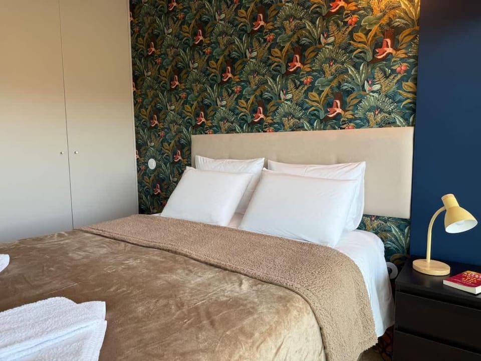 Na Outra Margem - Douro River Views - Free Parking Apartment in Vila Nova de Gaia
