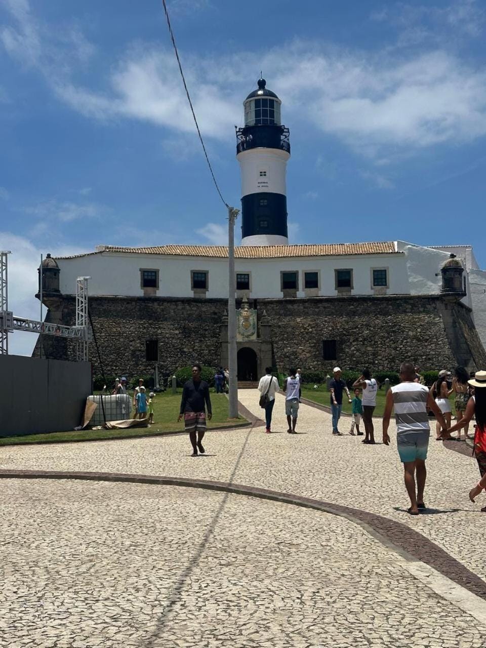 Apto na Barra a 4 min do Farol com garagem Apartment in Salvador