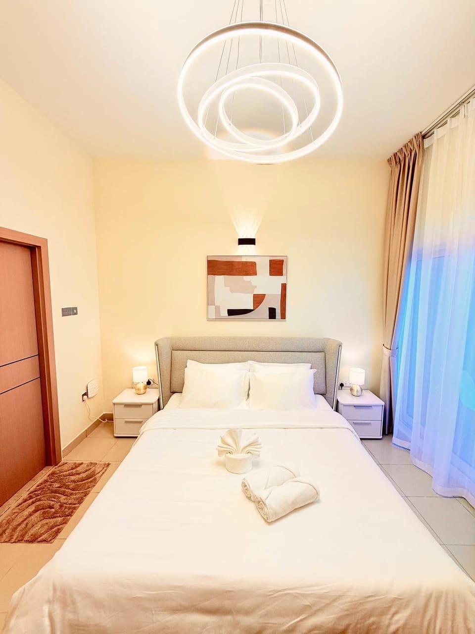 Elegant 2 BHK Apartment in Dubai near Airport Apartment in Al Sharjah