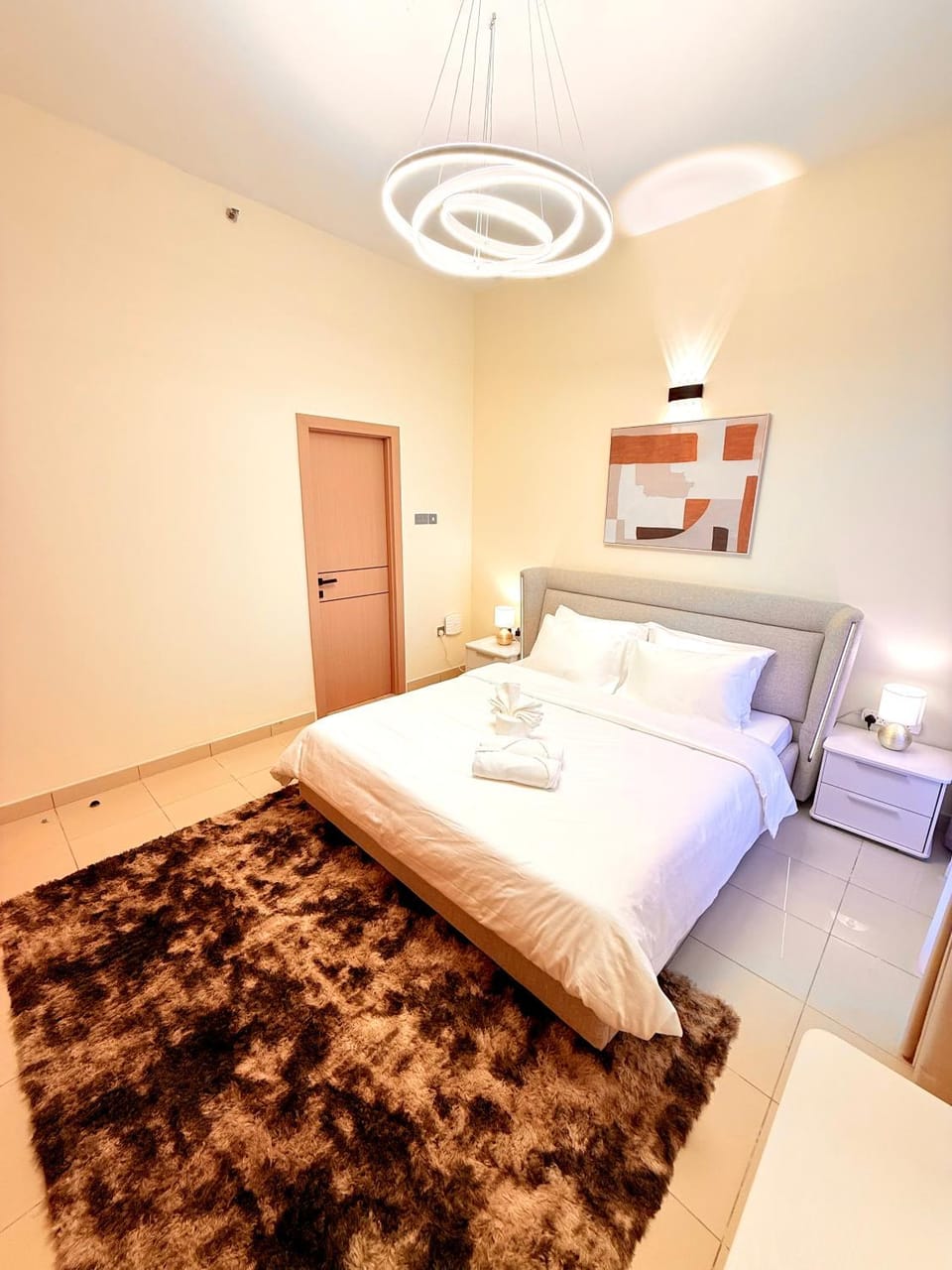 Elegant 2 BHK Apartment in Dubai near Airport Apartment in Al Sharjah