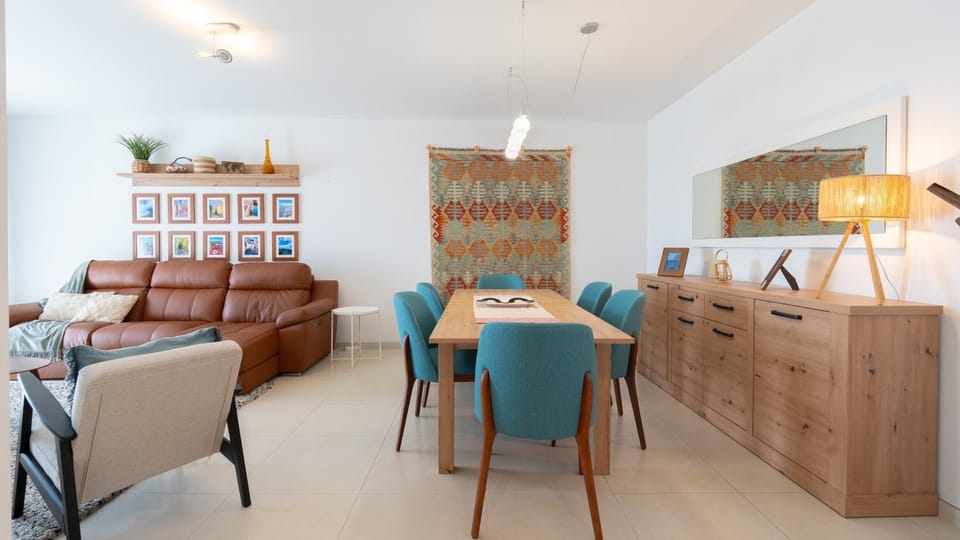 Amethyst by LovelyStay Apartment in Caniço