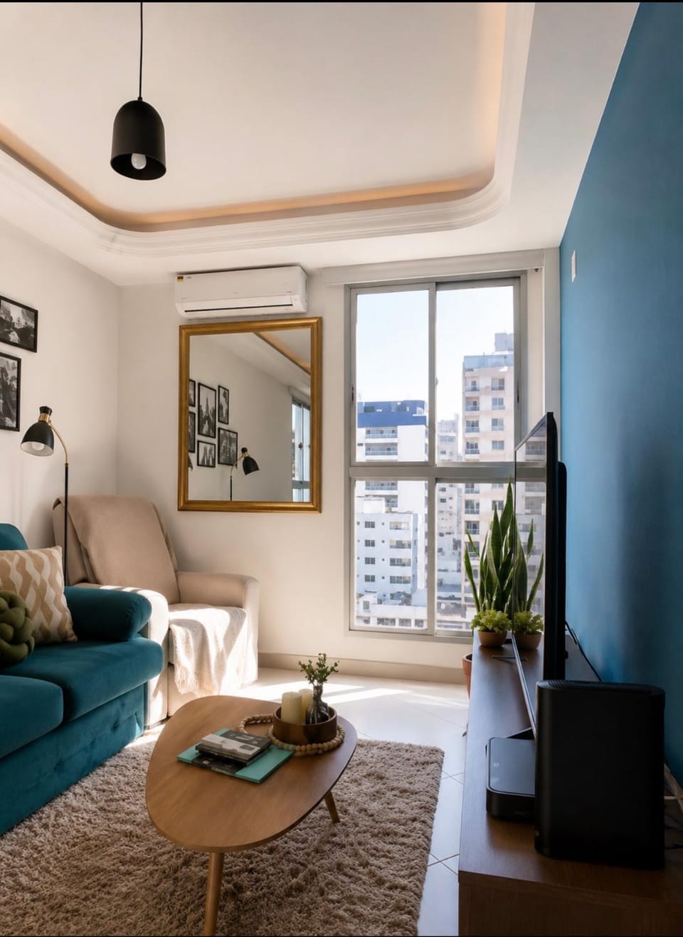 City View - Garage - Walk to Public Market Apartment in Florianopolis