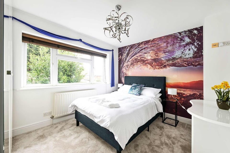 Bed, Photo of the whole room, Bedroom
