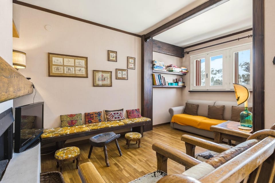 Hostdomus-Wood and snow Apartment in Sestriere