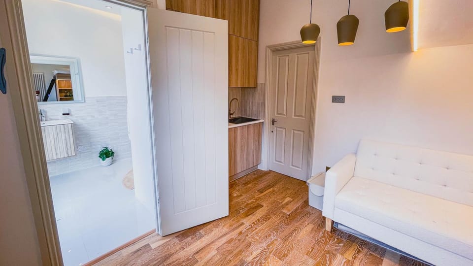 Stylish Family Suites near Notting Hill & Portobello Road Bed and Breakfast in City of Westminster