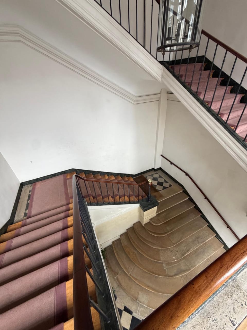 Le Marais Place des Vosges Paris Apartment in Paris