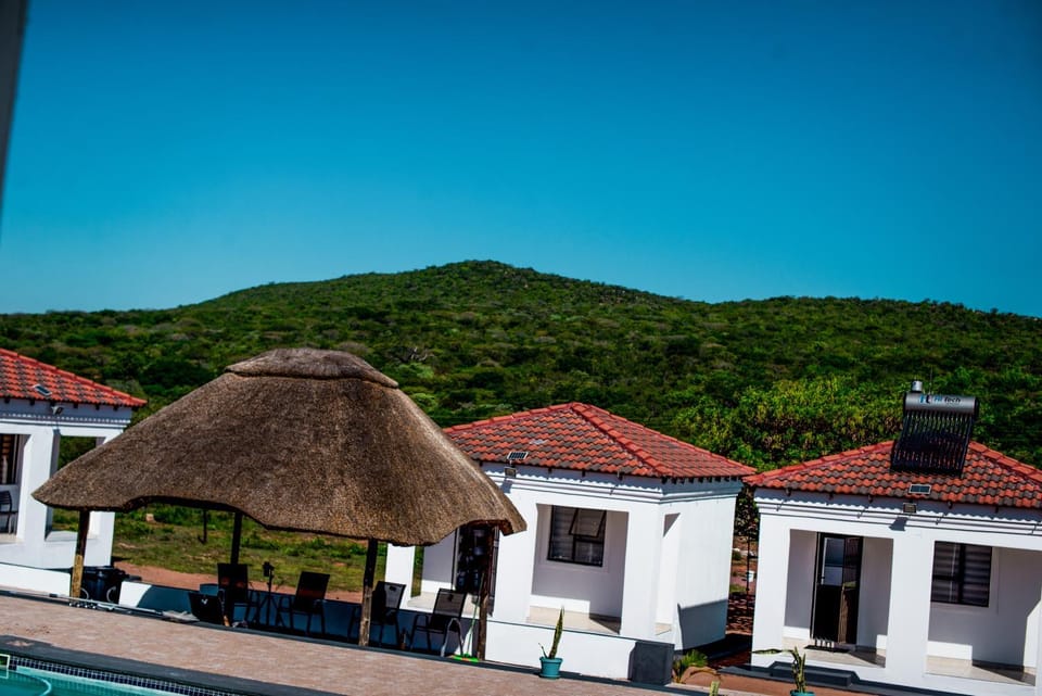 Sunset Lodge - Gundani Nature lodge in South Africa