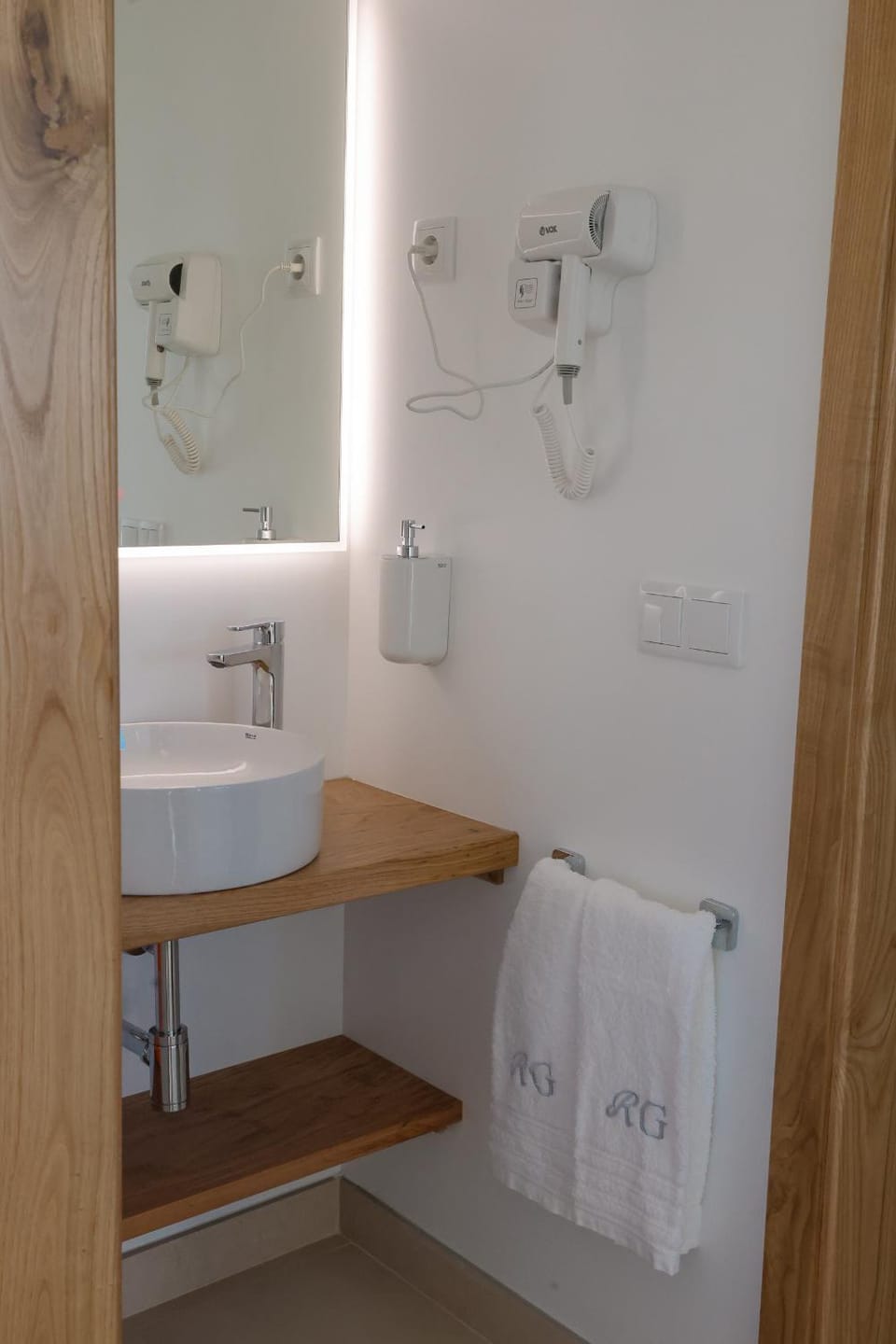 Casa da Ribeira Campground/ 
RV Resort in Castile and León