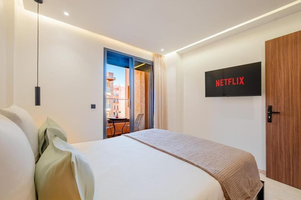 Stylish Downtown Apartment Optical Fiber Included Apartment in Marrakesh