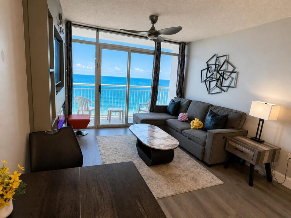 Updated Beachfront Comfy Suite House in Myrtle Beach
