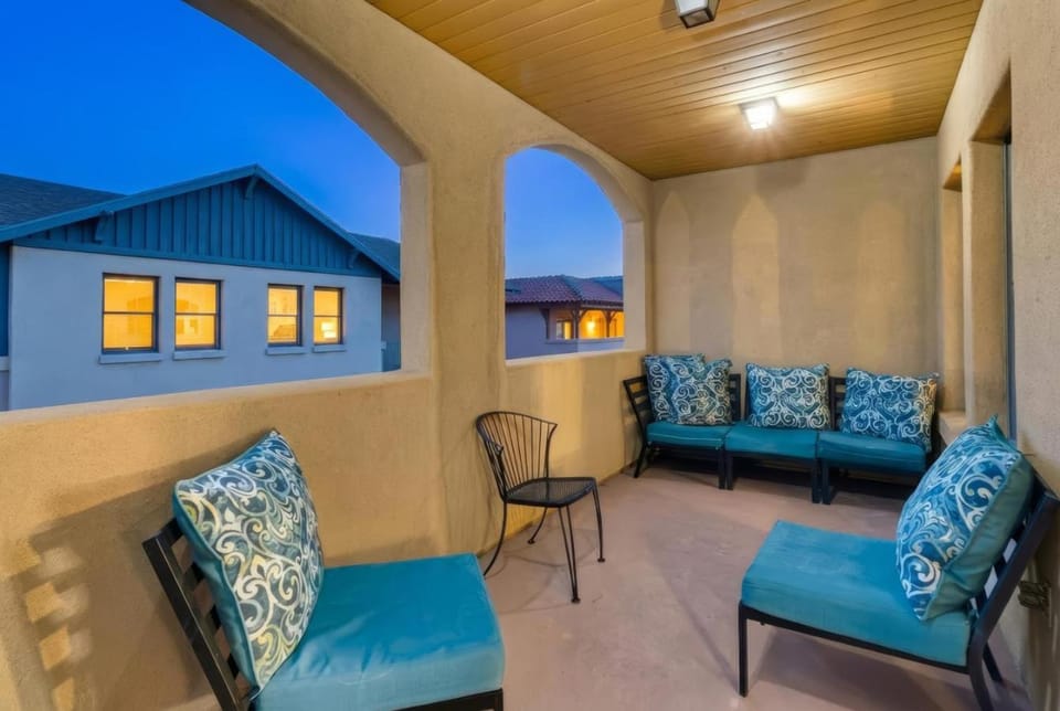 Patio, View (from property/room), Balcony/Terrace, Seating area