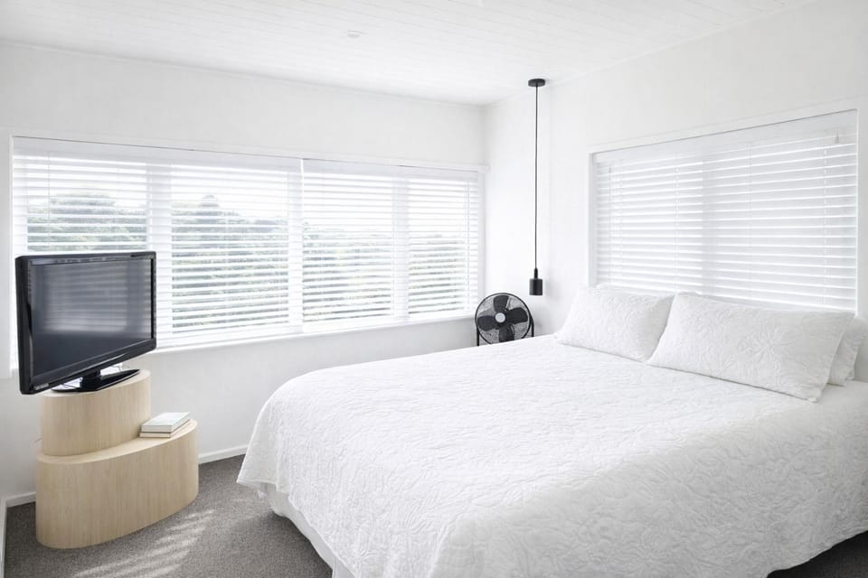 Raglan West Cottage, Surf Side Escape House in Raglan