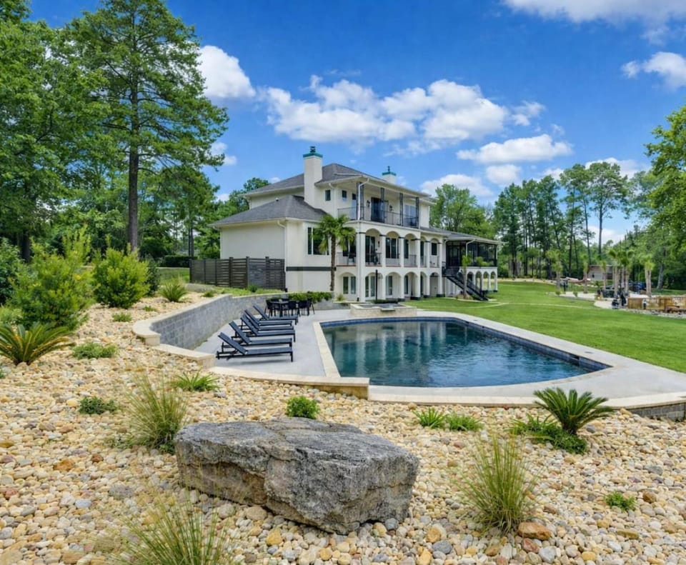 Pool view